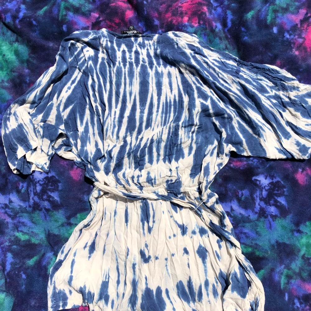 Tie Dye romper - Picture 5 of 6
